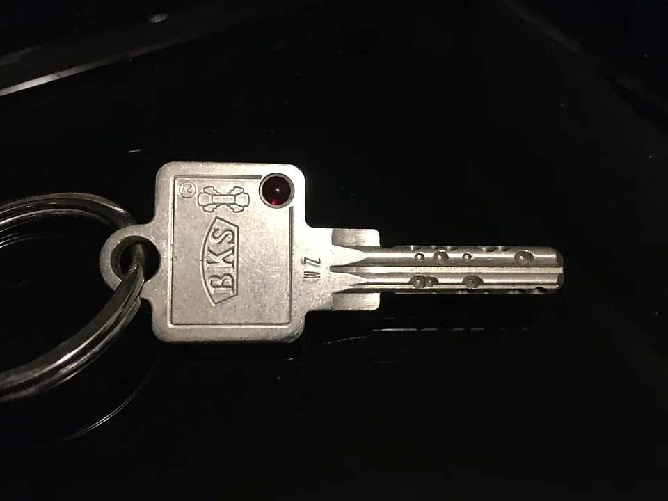 Door key for lock type BKS Janus on keyring
